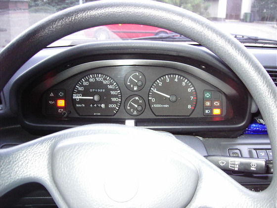 Cockpit "Daihatsu Applause"