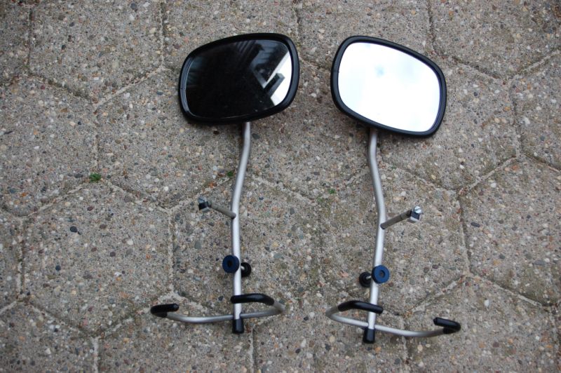 Wohnwagenspiegel von Oppi mit Spiegelköpfen von Hella-gewölbt