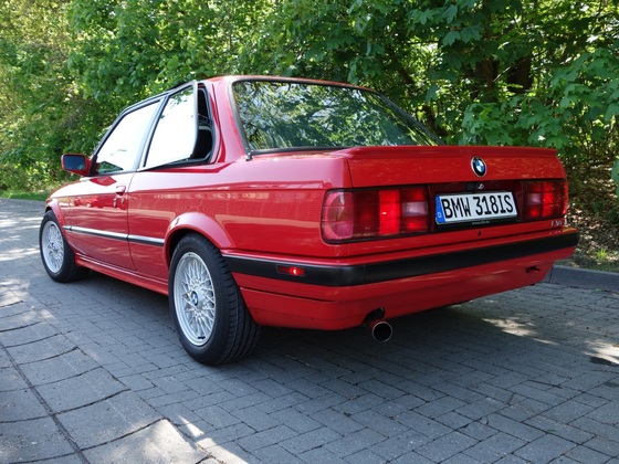 BMW e30 318is 2