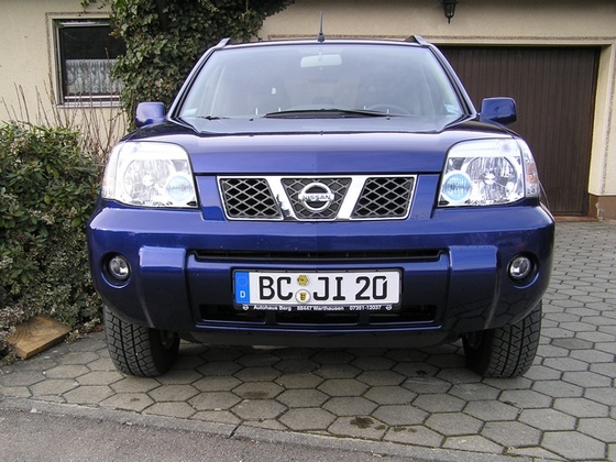 X-Trail of James front view